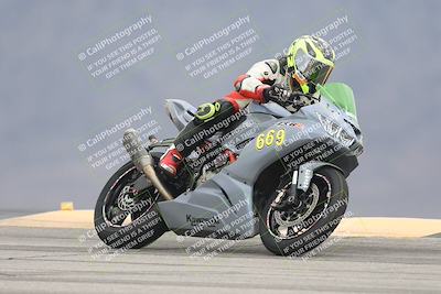 media/Sep-21-2025-Race Pace (Sun) [[98bf33ef95]]/Verified/8-Turn 9 (1135am)/